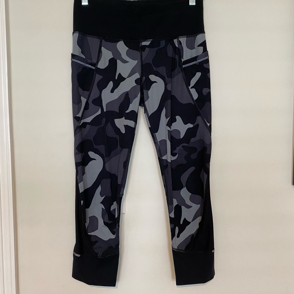 Athleta camo leggings